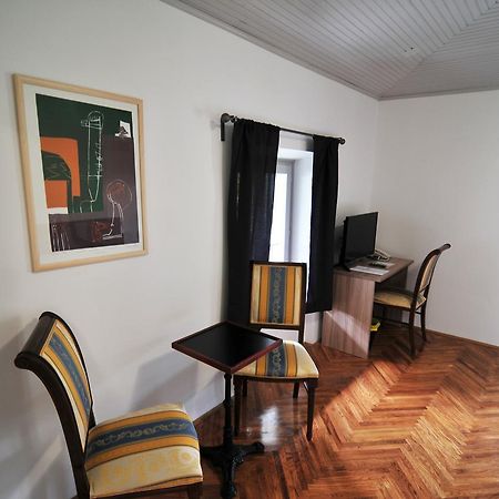 Hotel Villa Laurel ลอฟราน ภายนอก รูปภาพ