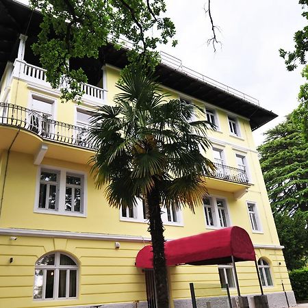 Hotel Villa Laurel ลอฟราน ภายนอก รูปภาพ